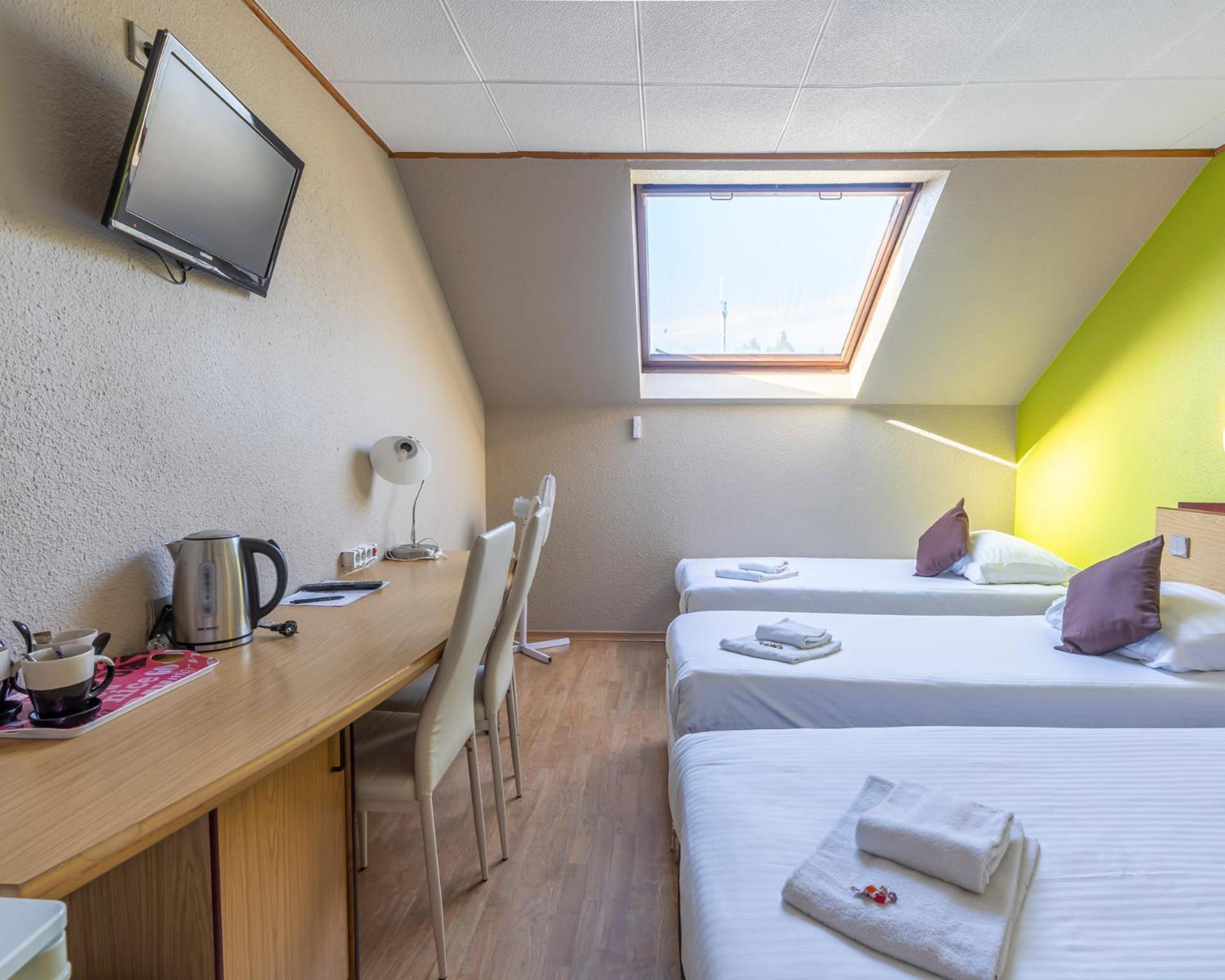 Sleep & Go Brugge Hotel Luaran gambar