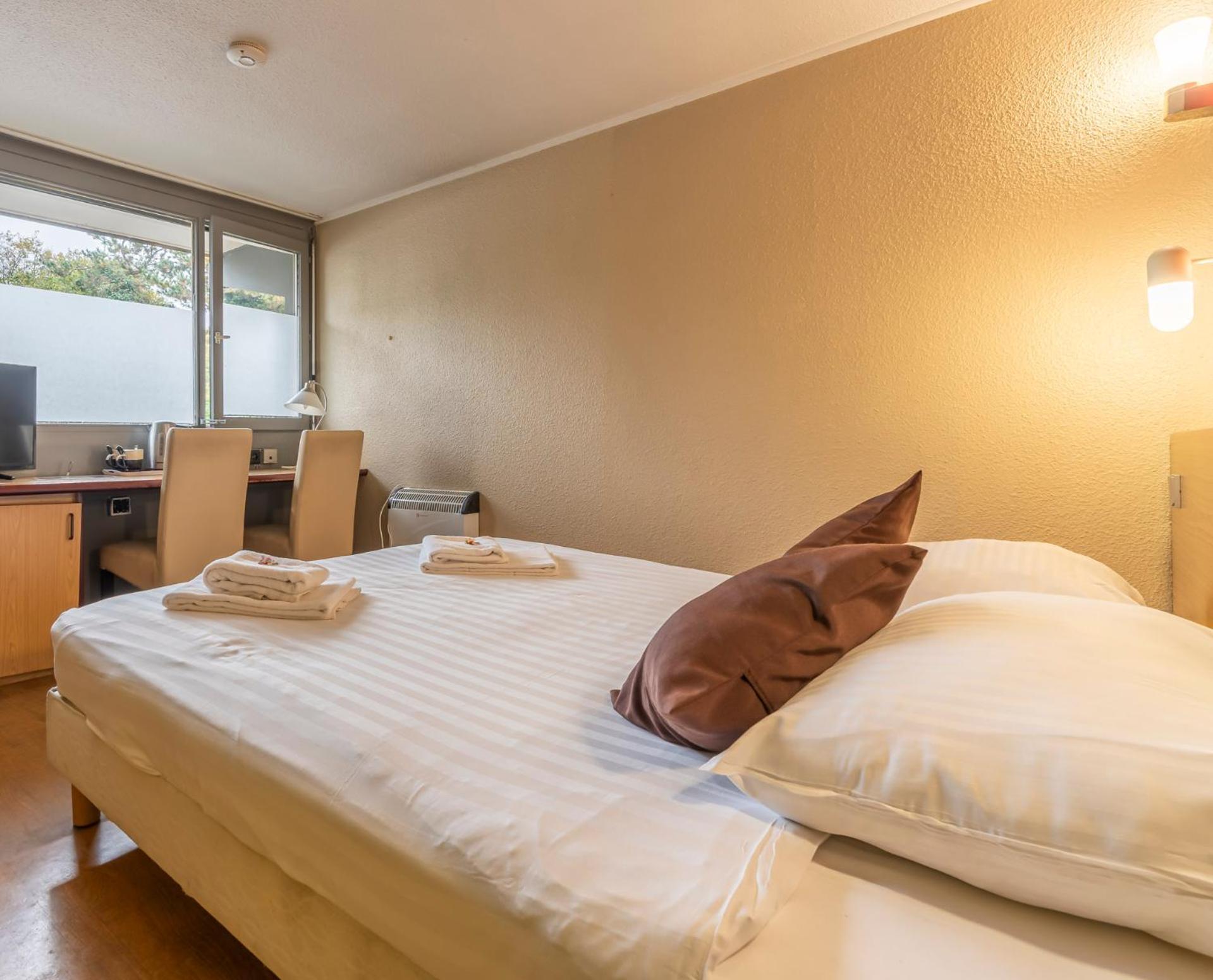 Sleep & Go Brugge Hotel Luaran gambar
